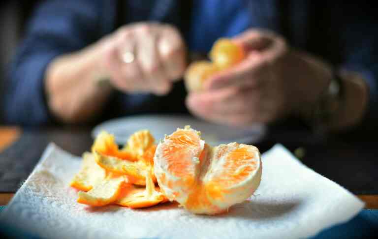 Can we eat orange peels?