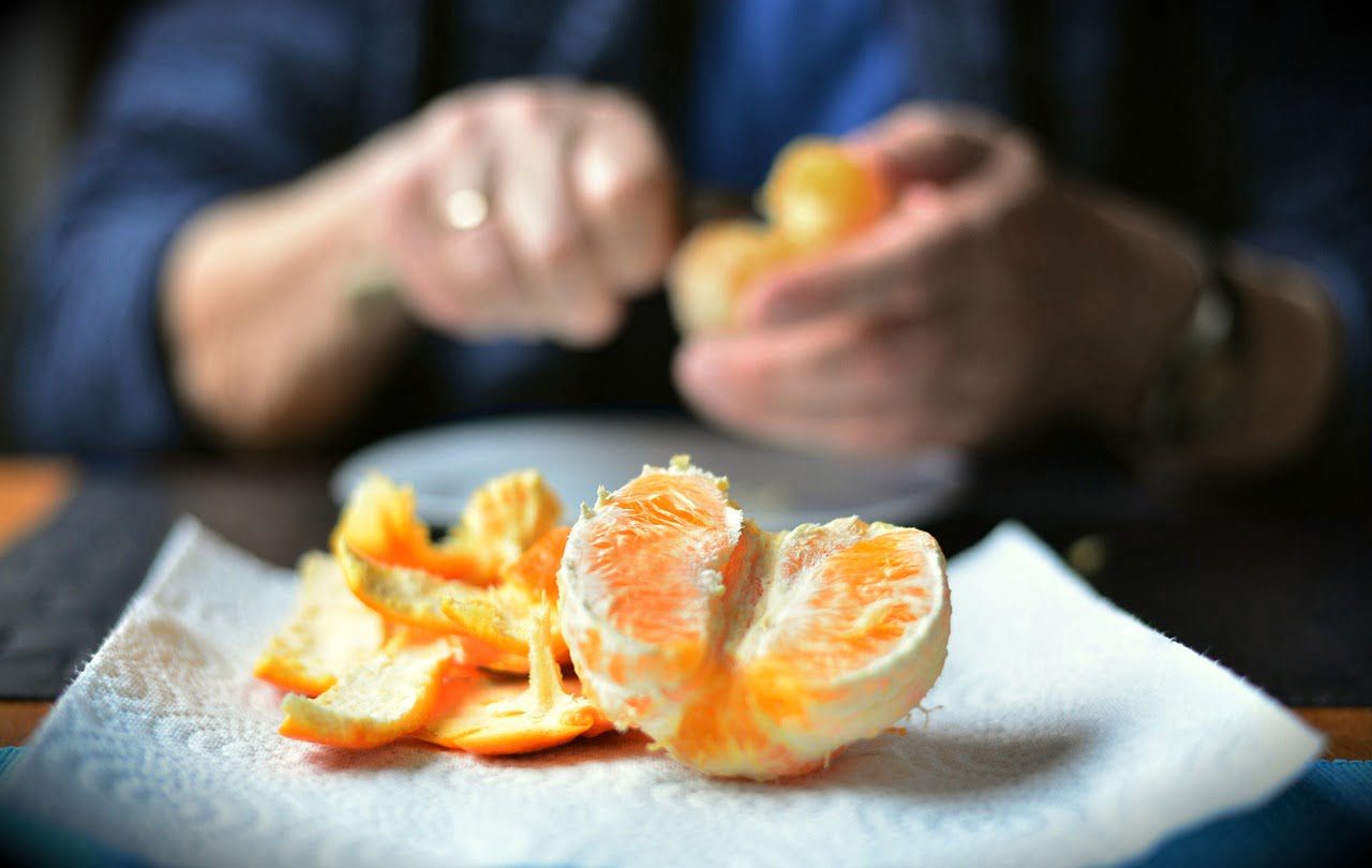 Can we eat orange peels