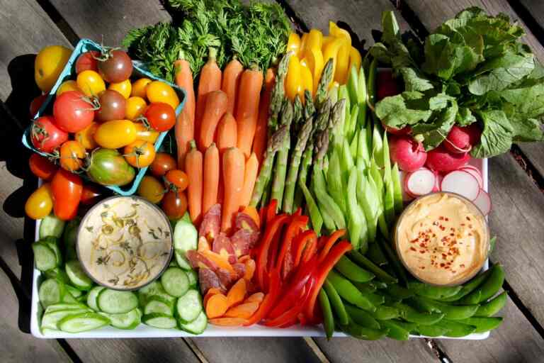 Can We Eat Raw Vegetables During Pregnancy?